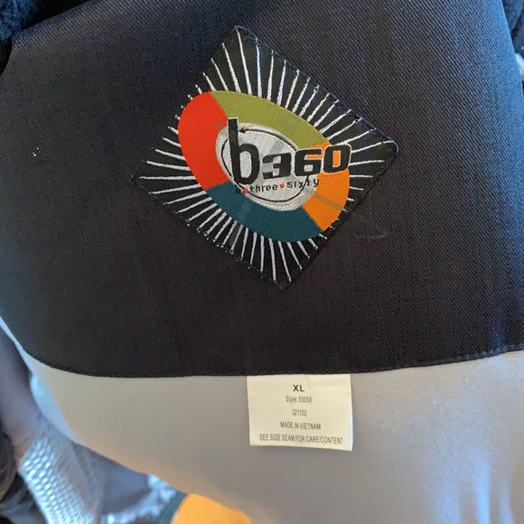 B 360 Ski Jacket - Picture 13 of 17